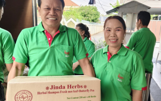 จินดาสมุนไพร แบ่งปันความรักให้กับน้องๆโรงเรียนเด็กบ้านรามอินทรา 
