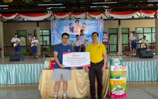  เอไอเอ ประเทศไทย มอบทุนการศึกษาให้แก่นักเรียนโรงเรียนสอนคนตาบอด  มกุฏคีรีวัน เขาใหญ่ เพื่อส่งเสริมคุณภาพชีวิตที่ดีขึ้นอย่างยั่งยืน